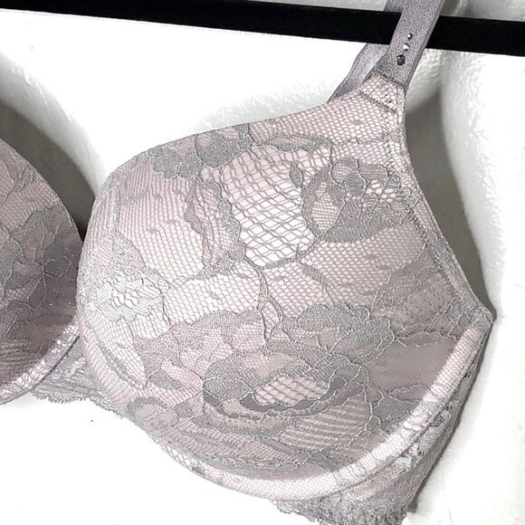 Victoria Secret Vintage Y2K Biolift uplift lace bra. - Picture 3 of 4